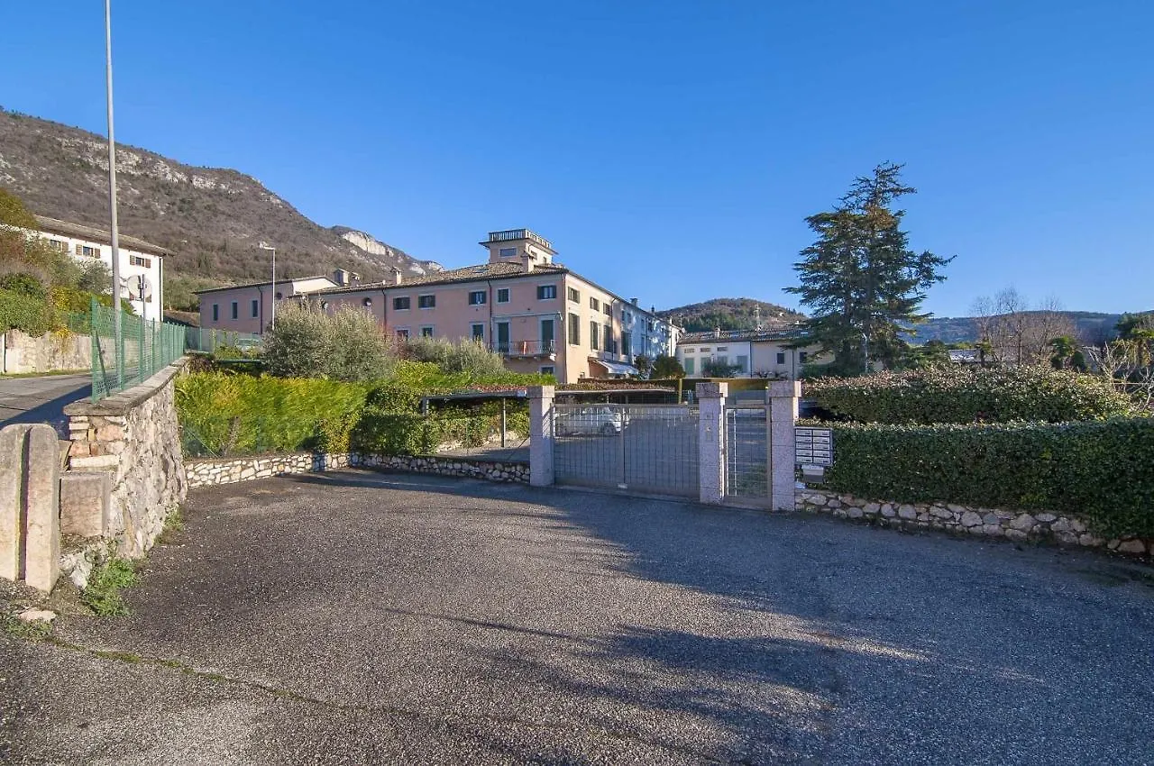 Villa Bevilacqua - Nuovo Bilocale Moderno,Piscina Caprino Veronese