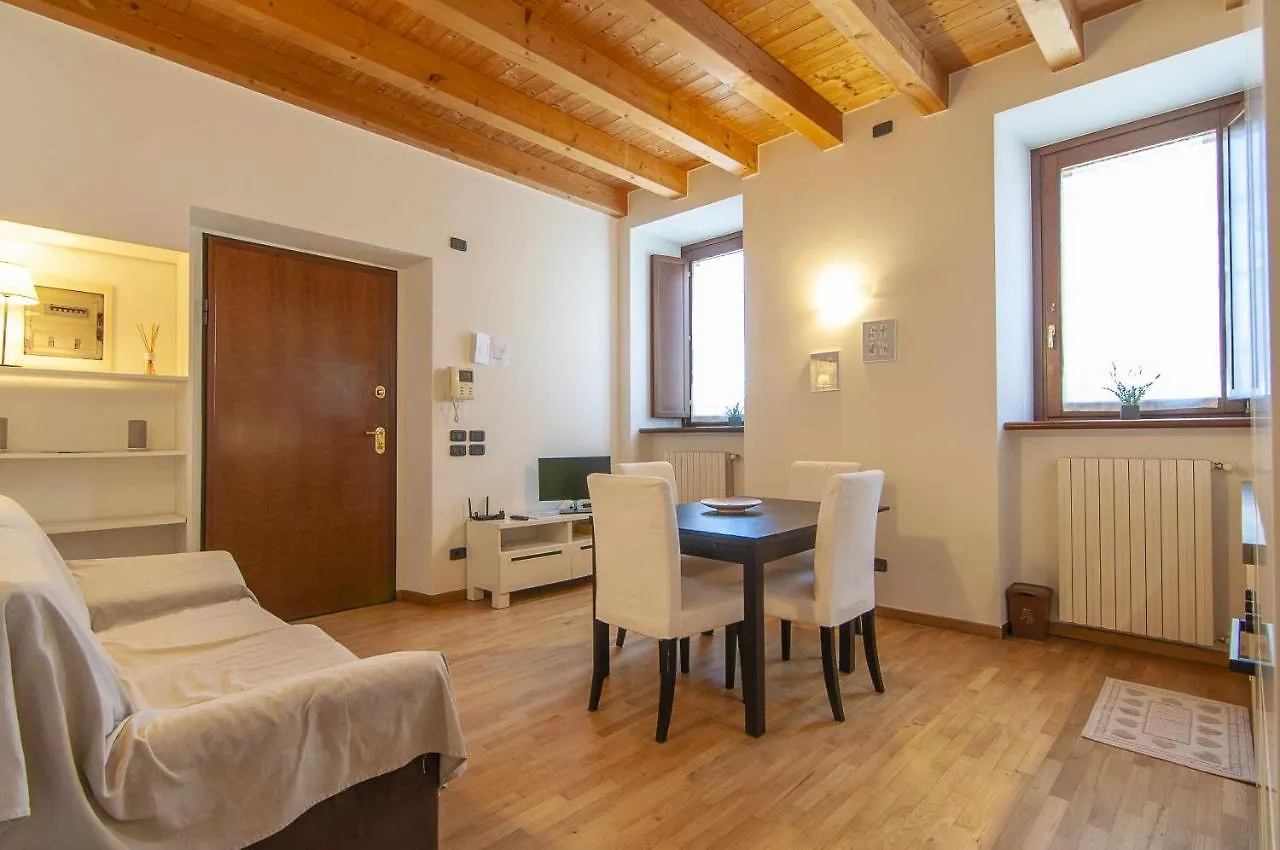 Apartment Villa Bevilacqua - Nuovo Bilocale Moderno,Piscina Caprino Veronese